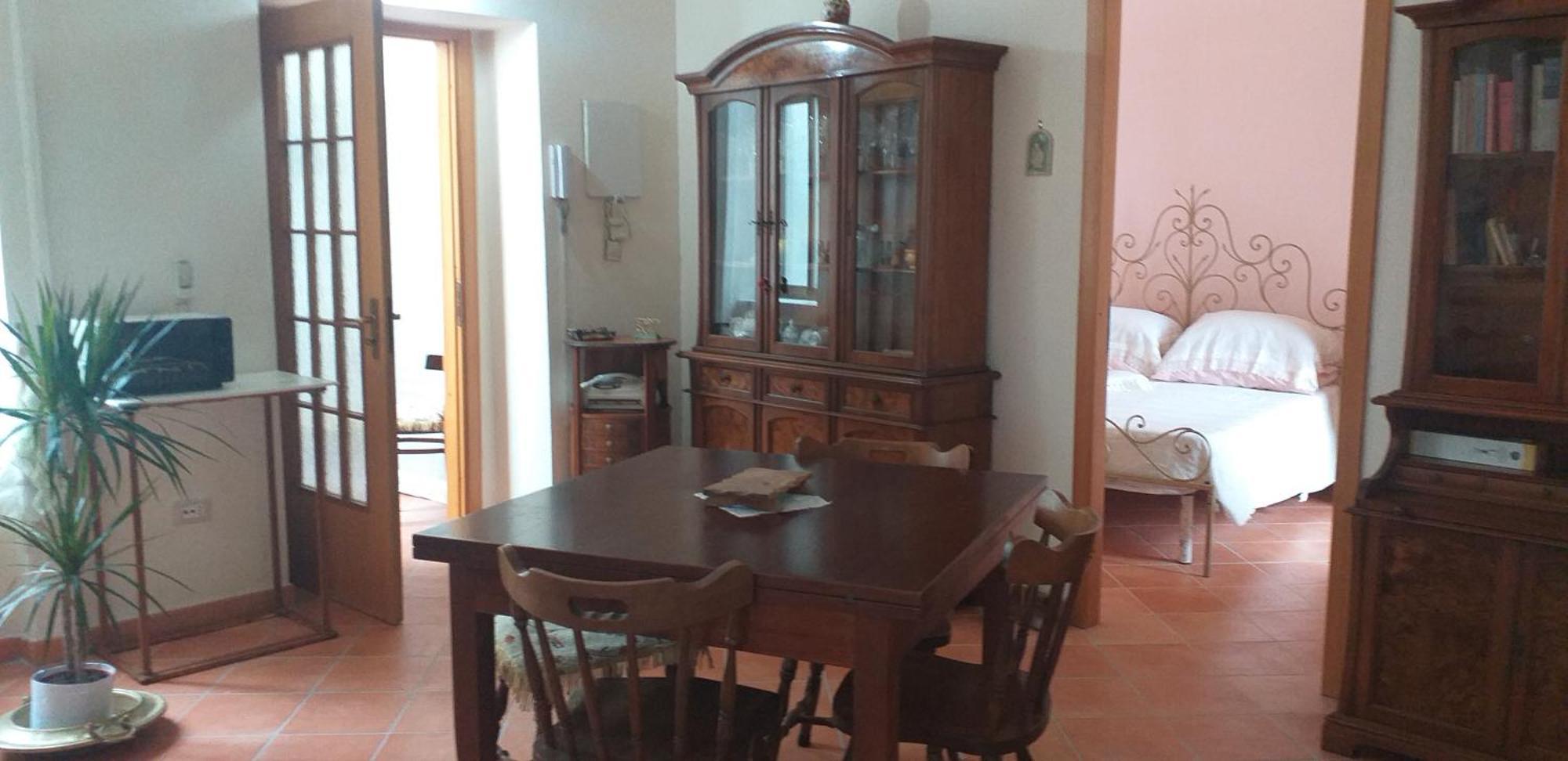 O Munaciell A Piazza Plebiscito Con Vista San Martino Appartement